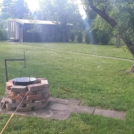 Ket Puli Vendeghaz *
